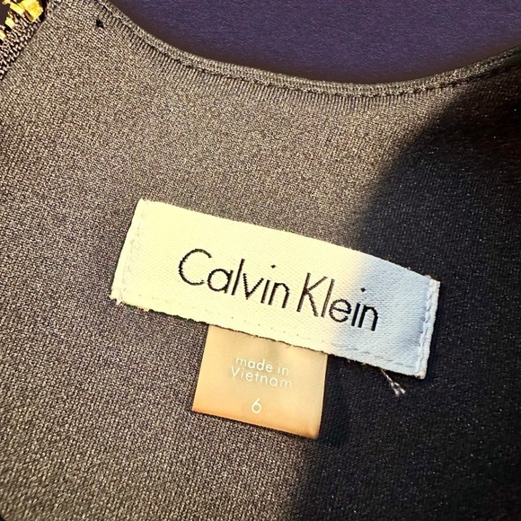 NWOT Calvin Klein Black Scuba Sheath Dress with Pink Floral Embroidery Size 6 - Picture 5 of 16